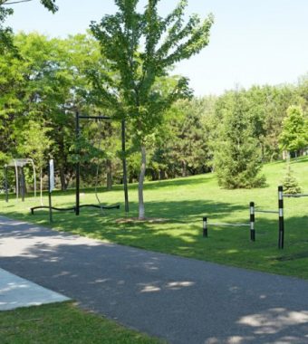 Outdoor fitness equipment for Montreal parks